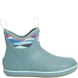 NEW XTRATUF women's ankle deck boot in trooper blue/beach glass